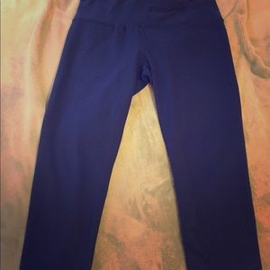 Capri style yoga leggings